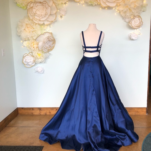 NWT Sherri Hill 👗 - Picture 3 of 4